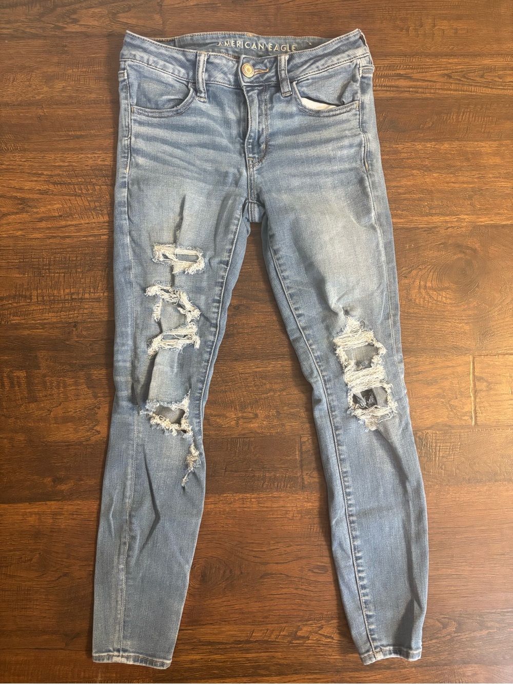 American Eagle Outfitters Jeggings Light Blue Distressed Women's Skinny Jeans 6